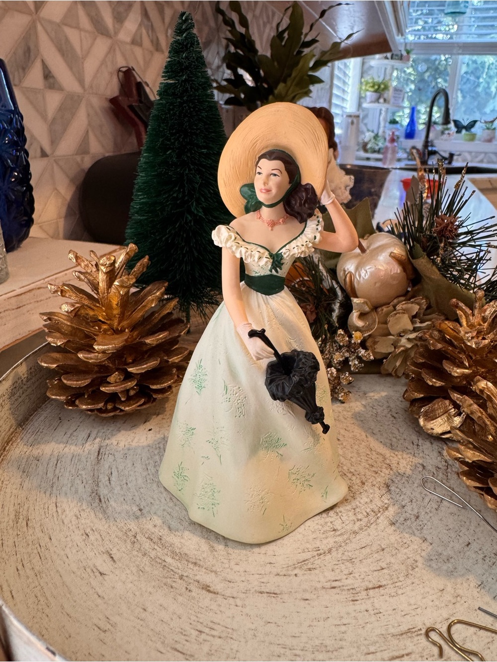 Vintage 1998 Hallmark Keepsake Scarlett O’Hara Ornament (GWTW)